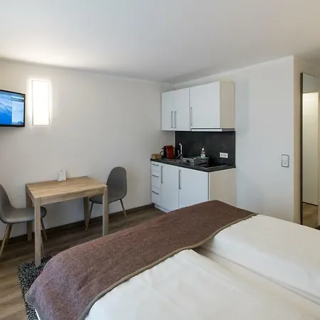 B-inn Apartment *